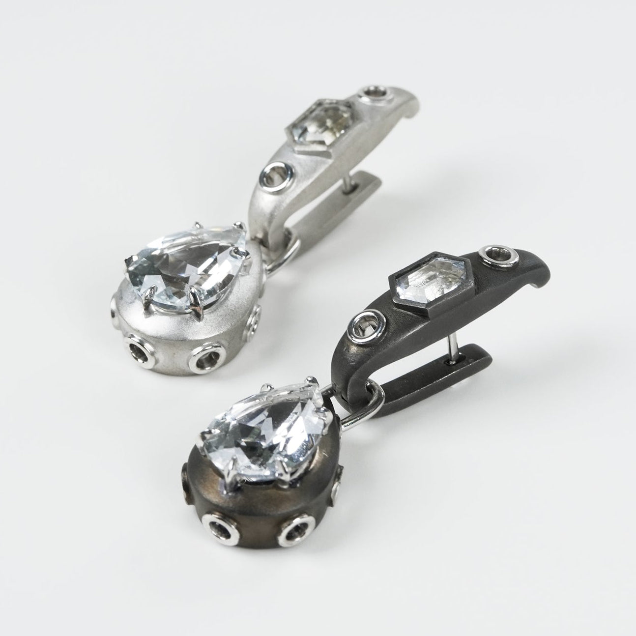 Eyelet Drop Earring (Pre-order, takes 1.5 to 2 months)