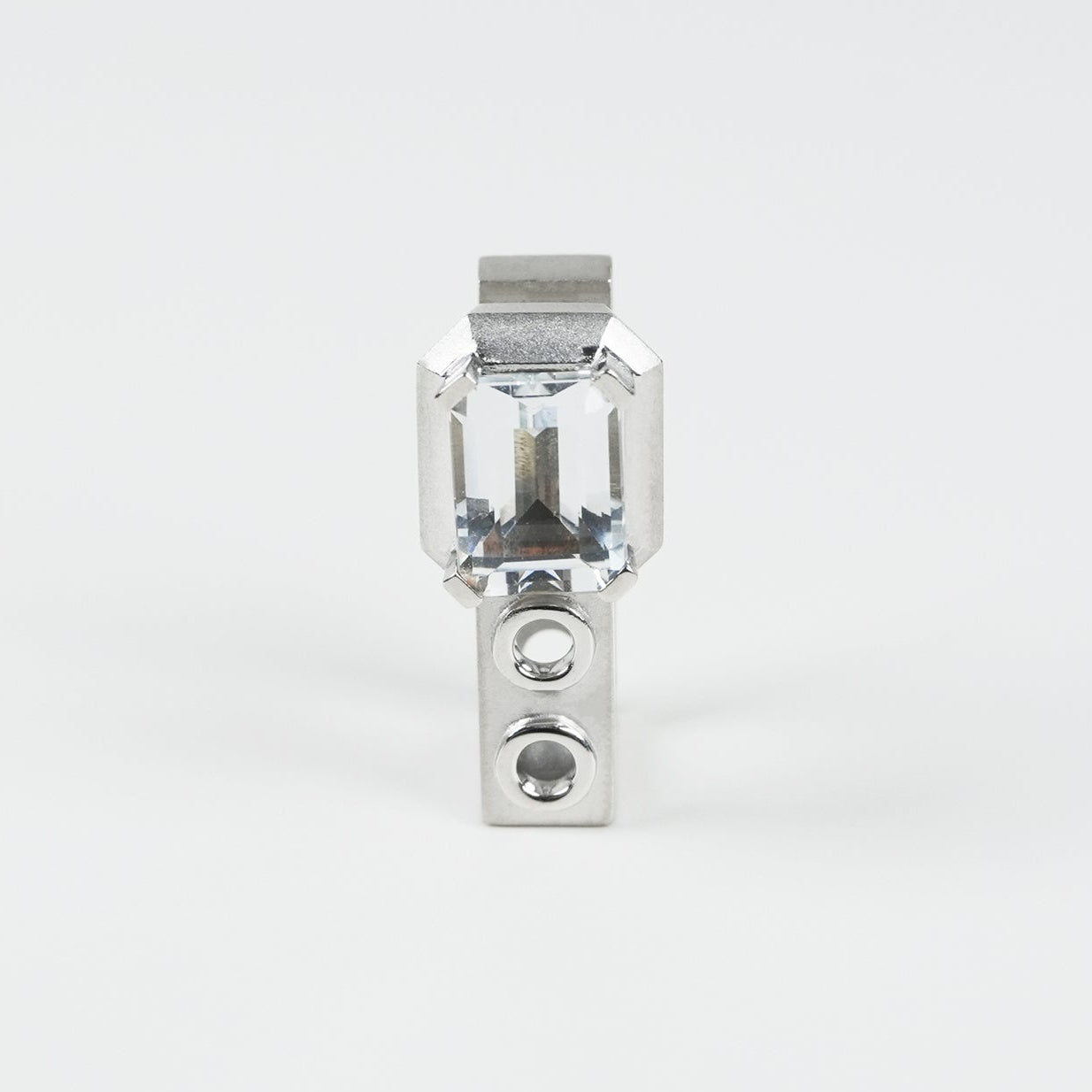 Eyelet Huggie Earring (Sliver)