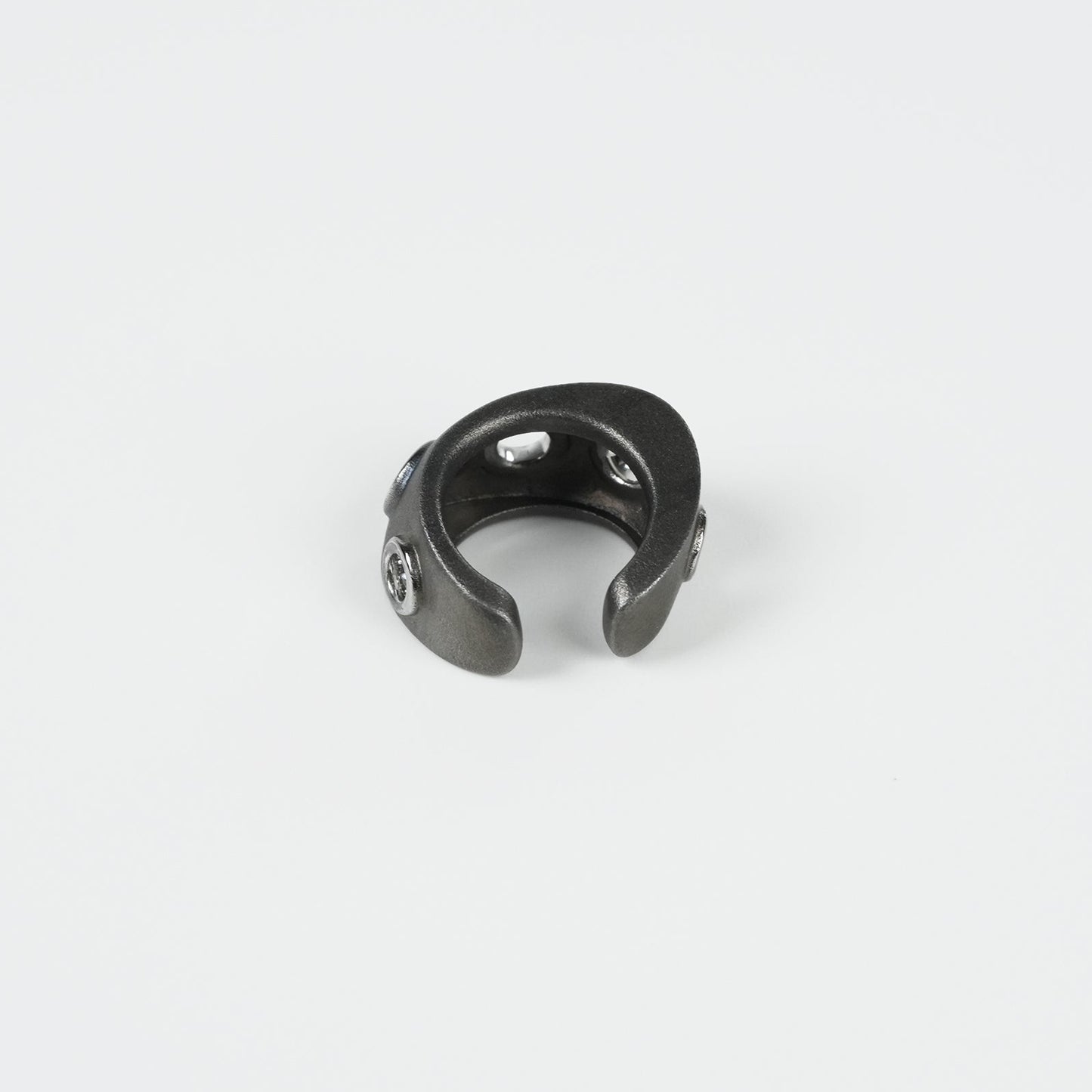 Eyelet Earcuff (Black)