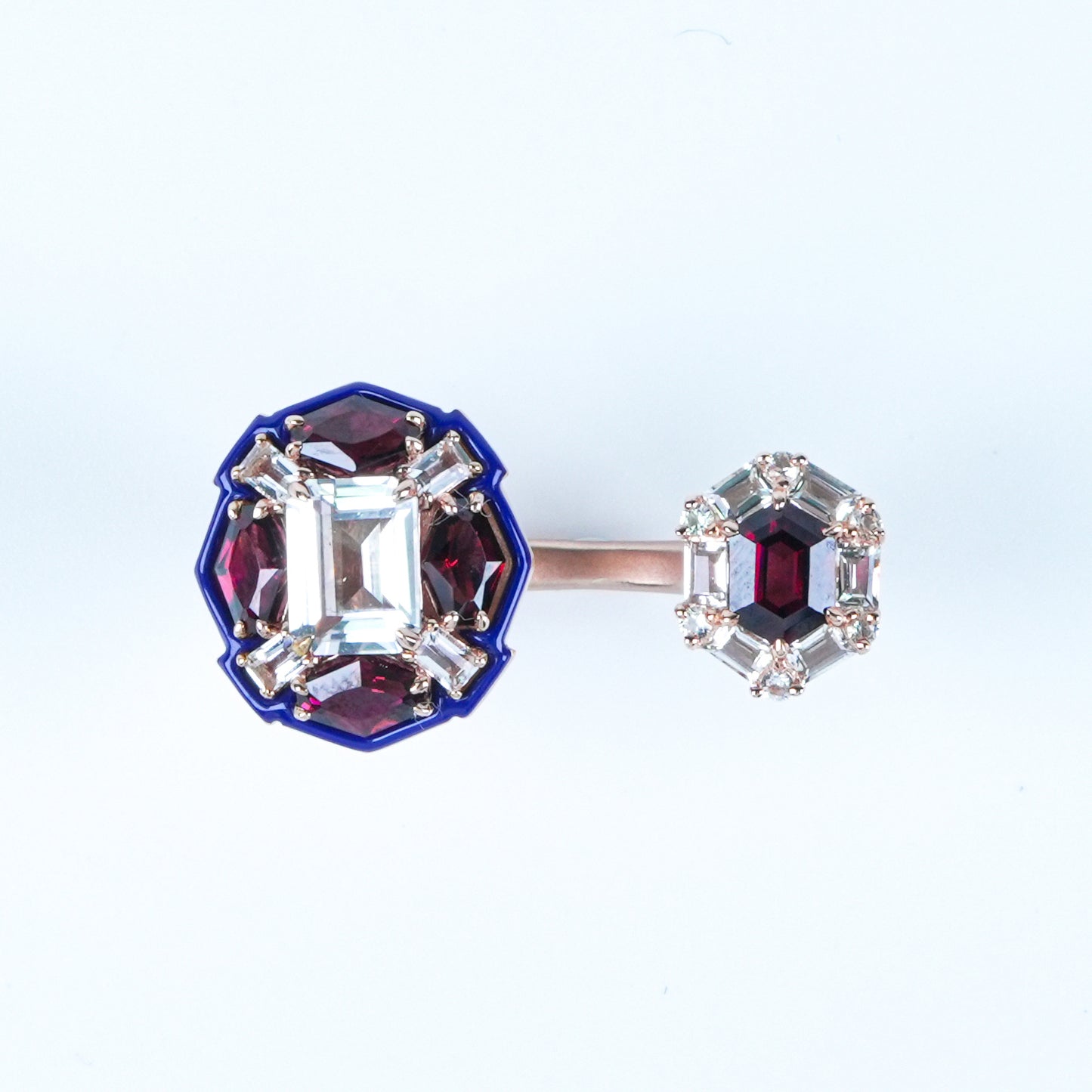 Kaleidoscope Red Between Finger Ring (Pre-order, take 1.5 to 2 months)