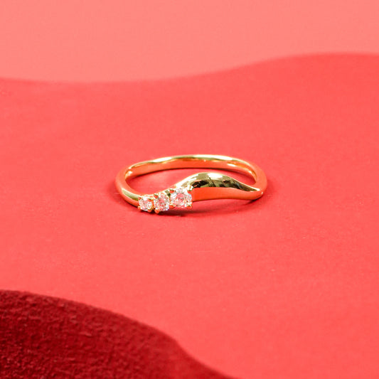 Fate Round Diamonds Ring