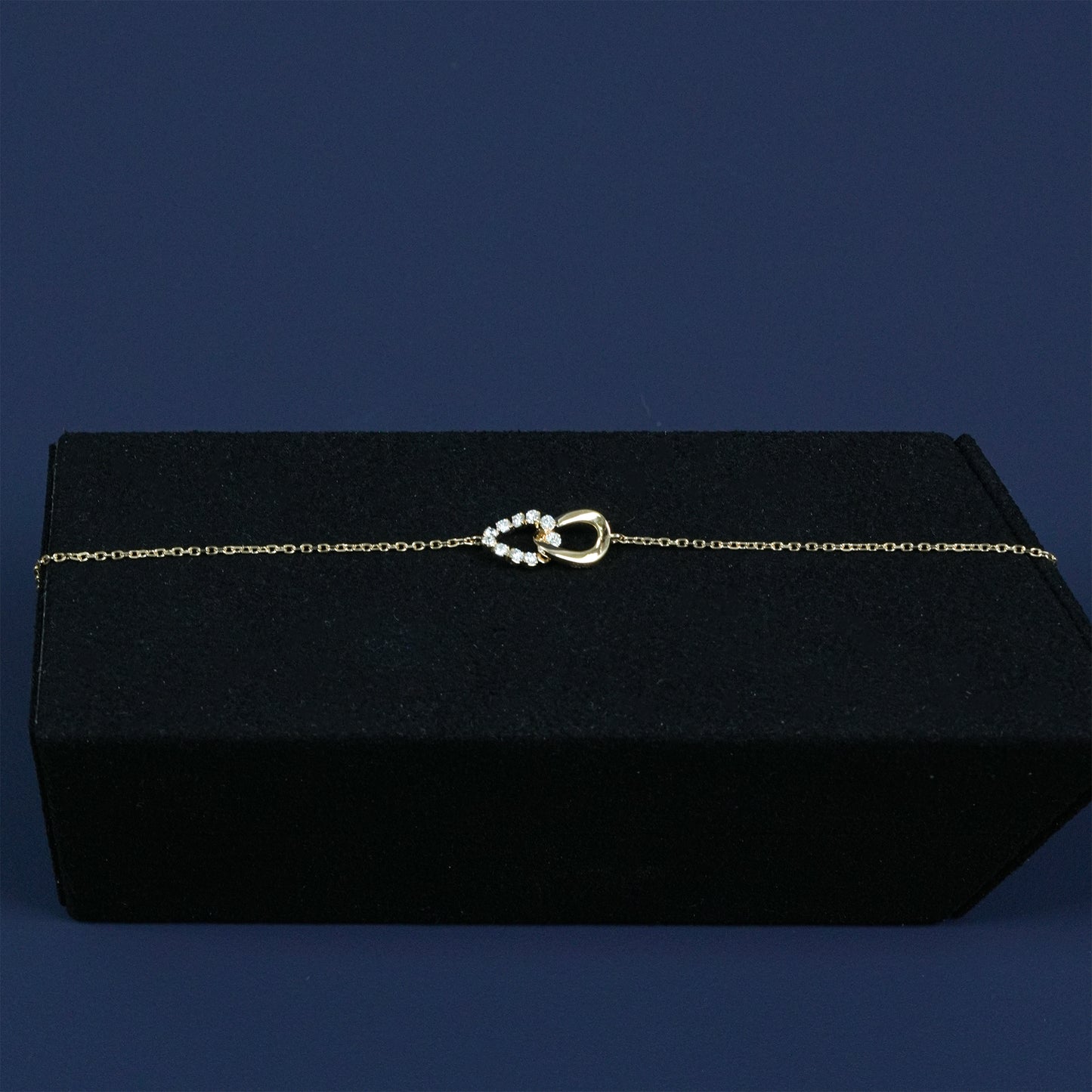 Infinity Bracelet (Pre-order, take 1 to 1.5 months)