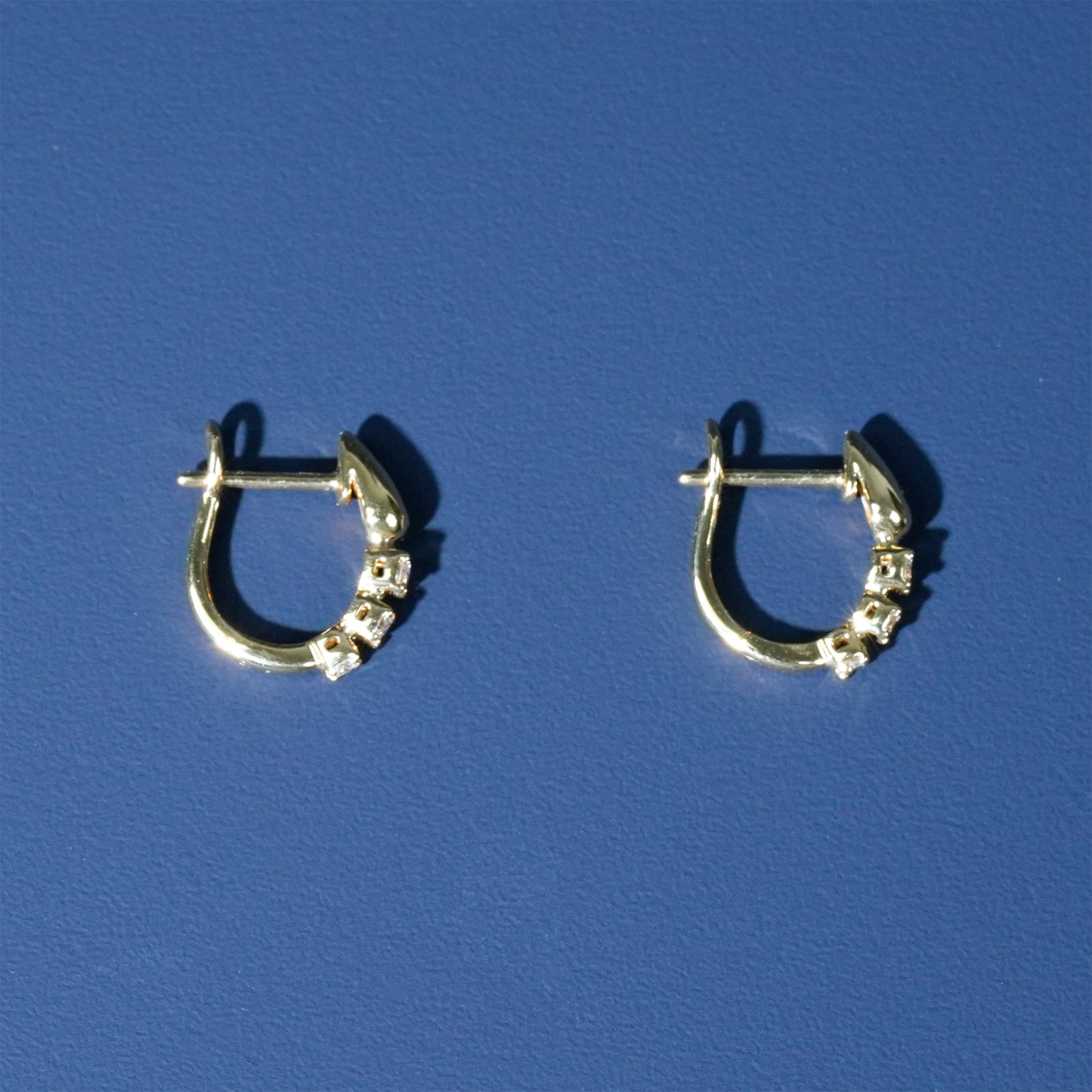 Horseshoe Diamonds Earrings (Pre-order, take 1 to 1.5 months)