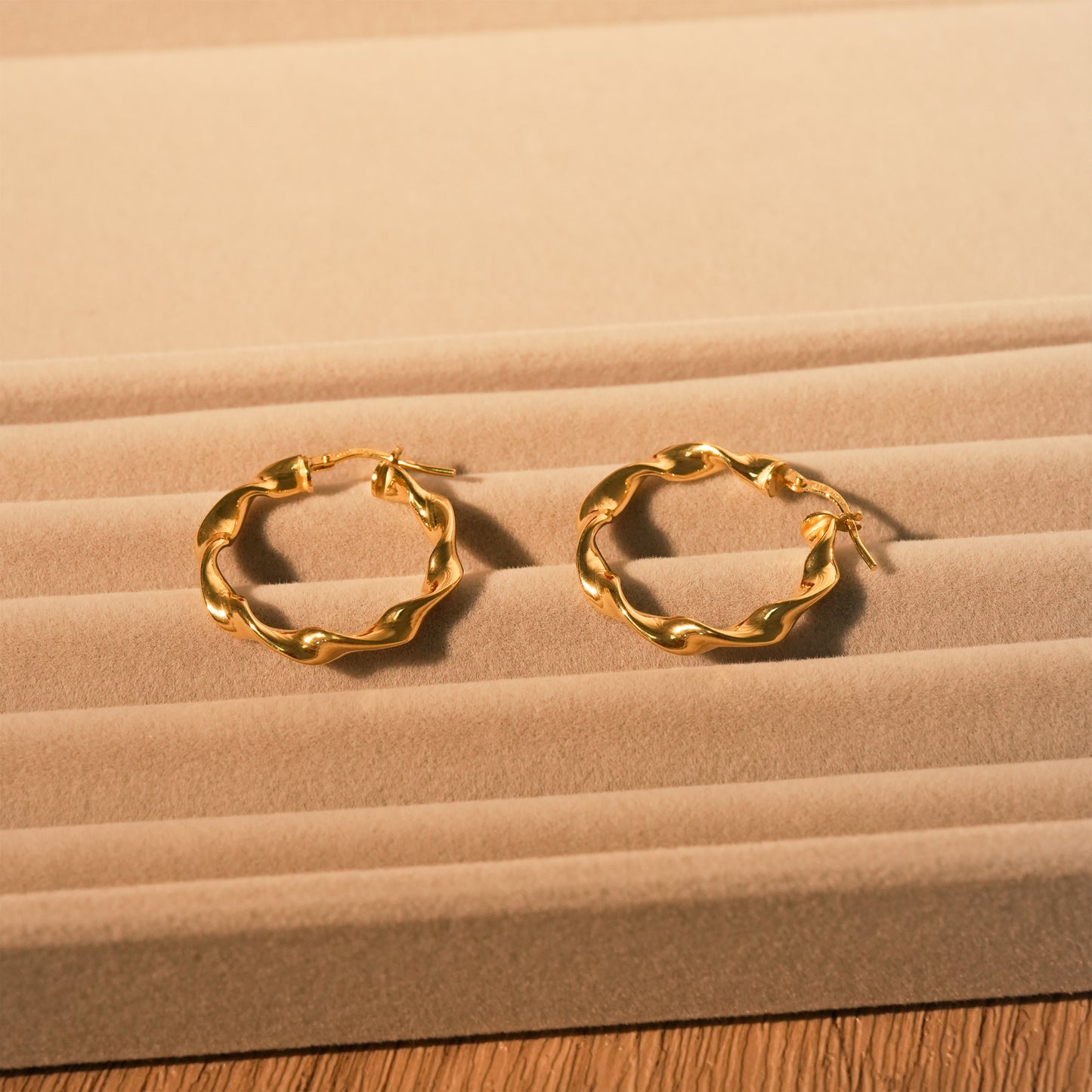 Elpis Hoop Earrings