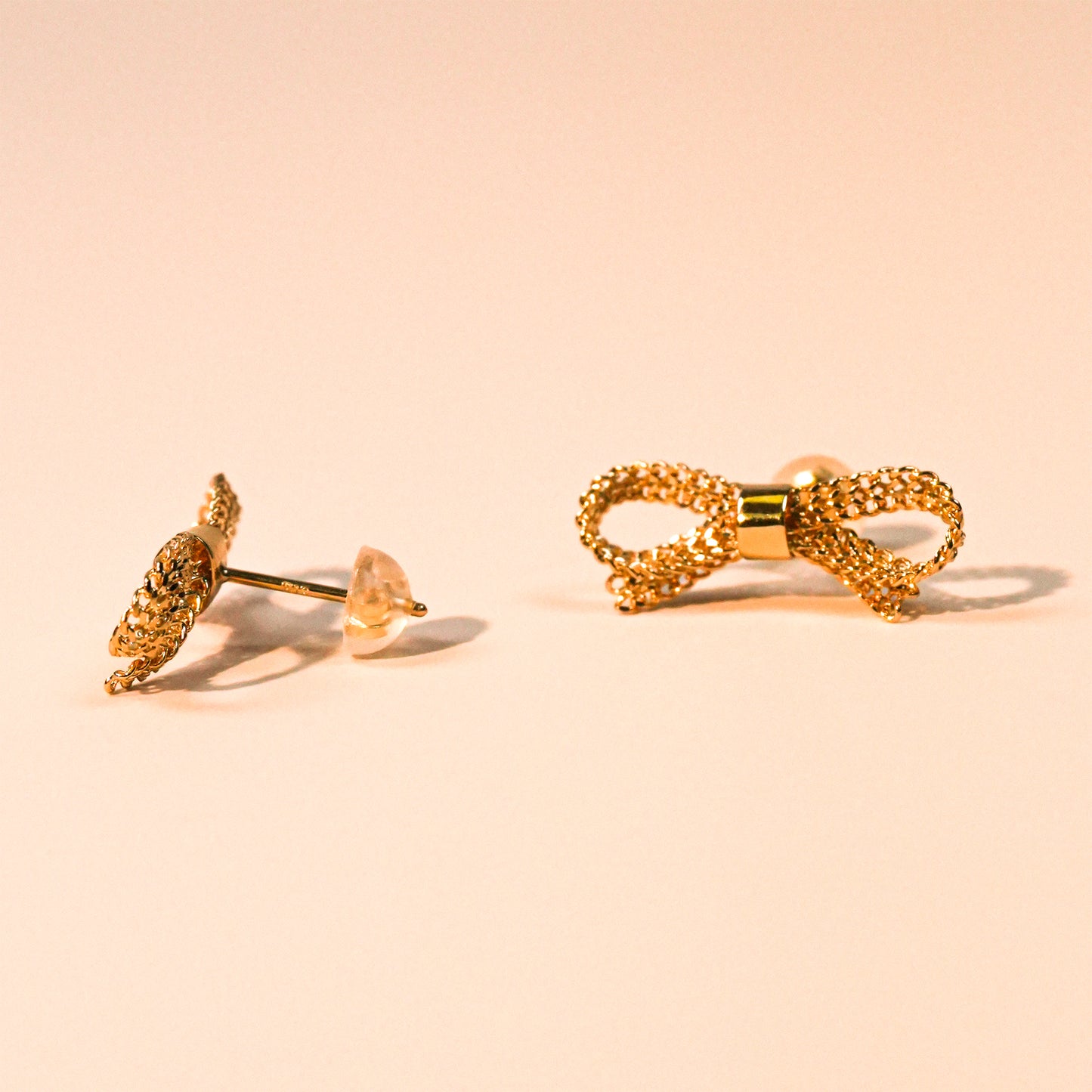 18K Gold Ribbon Bow Earrings